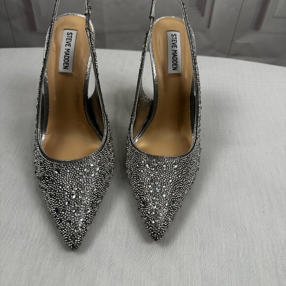 Women Shoes - Picture 2 of 4